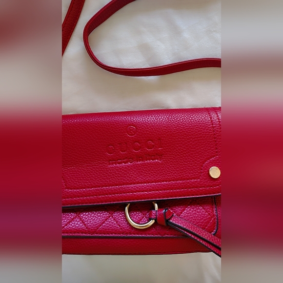 ❤️𝐕𝐢𝐛𝐫𝐚𝐧𝐭 𝐂𝐫𝐢𝐦𝐬𝐨𝐧 𝐐𝐮𝐢𝐥𝐭𝐞𝐝 𝐂𝐫𝐨𝐬𝐬𝐛𝐨𝐝𝐲 𝐁𝐚𝐠 - Picture 3 of 16